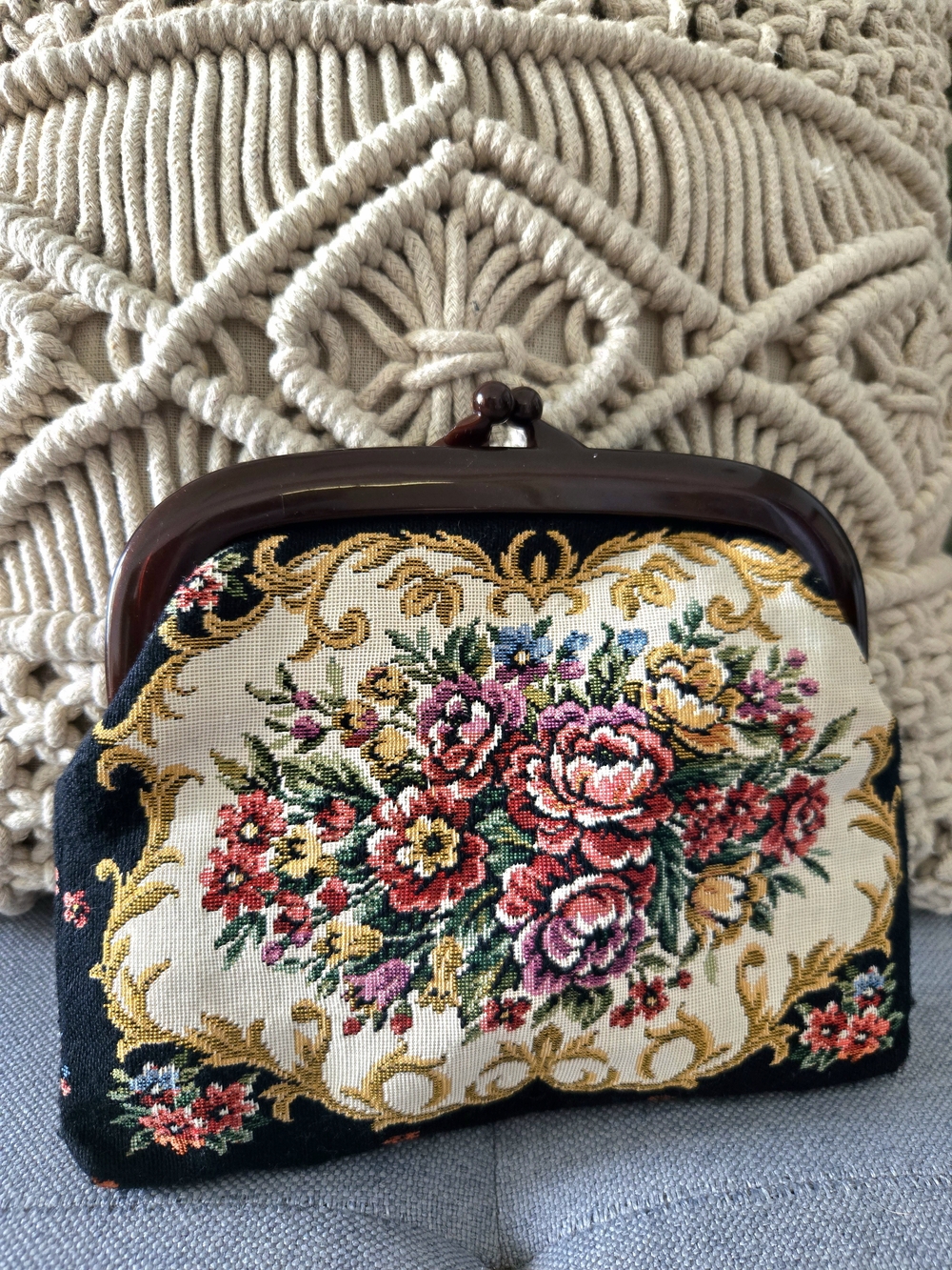 Vintage Tapestry Floral Clasp Clutch Handbag - Embroidered Roses